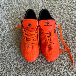 Dream Pairs Kids Orange cleats